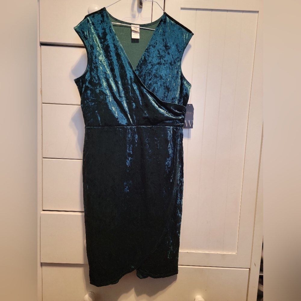Wrapper Women's Velvet Teal/Green Dress Size Large